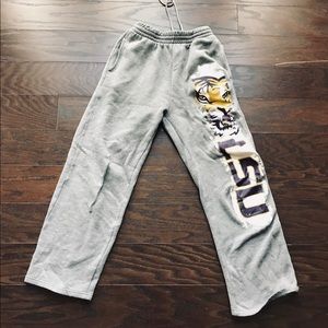 LSU sweatpants 🐯